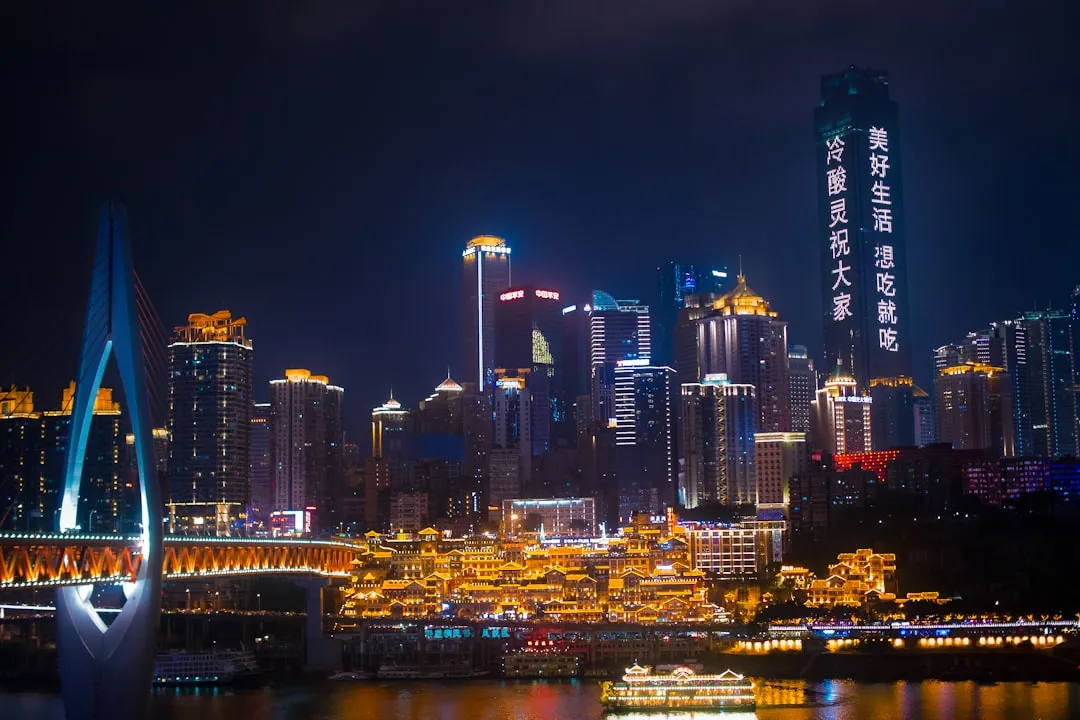 2025年植物萃取护肤原料行业标准更新与合规要点解析封面图