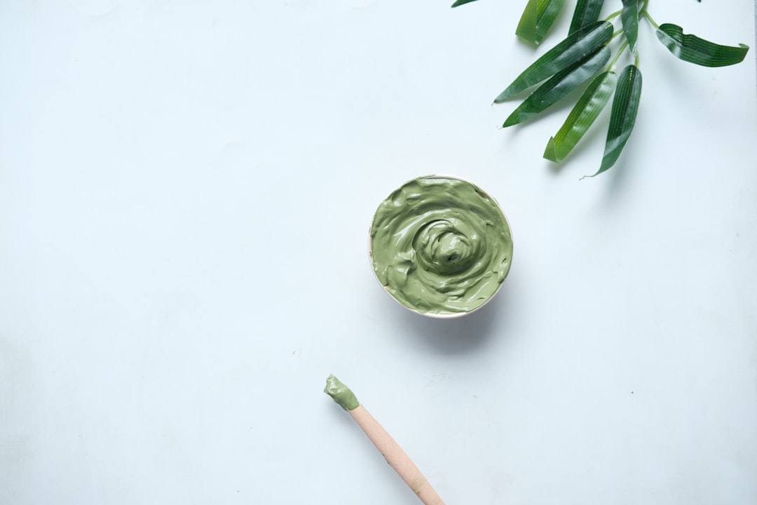 云南曼蔻植物萃取护肤品的核心成分与功效技术解析正文配图 2